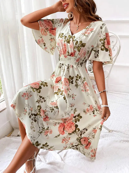 Abigail – v-hals kjole med blomsterprint for sommer