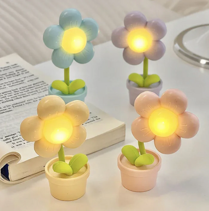 BloomLite | lille blomster bordlampe