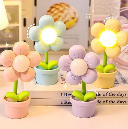 BloomLite | lille blomster bordlampe